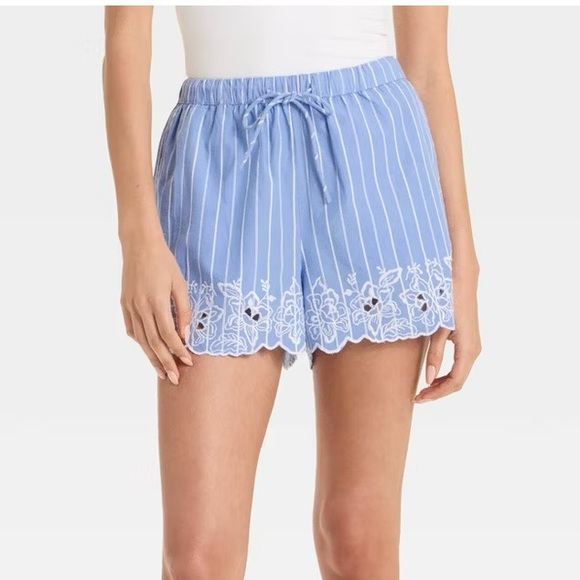 Future Collective Pants - High Rise Eyelet Hem Poplin Pull On Women's Shorts
